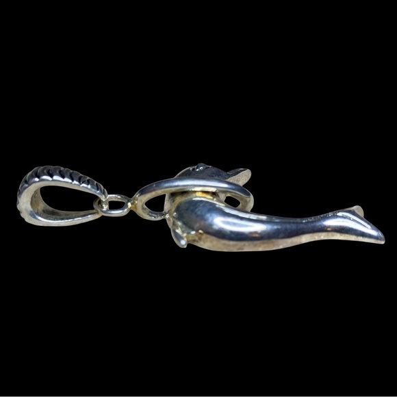 Vintage Dolphin Pendant in Silver (Tone/SP*) 14 grams - Picture 5 of 6